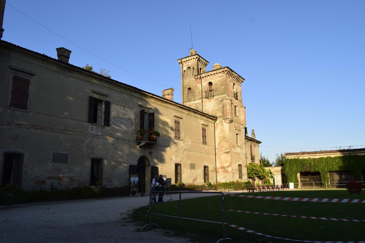 Ostello Castello Mina Della Scala Casteldidone Екстериор снимка