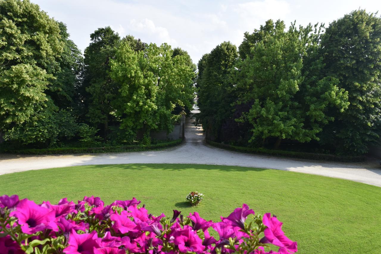 Ostello Castello Mina Della Scala Casteldidone Екстериор снимка