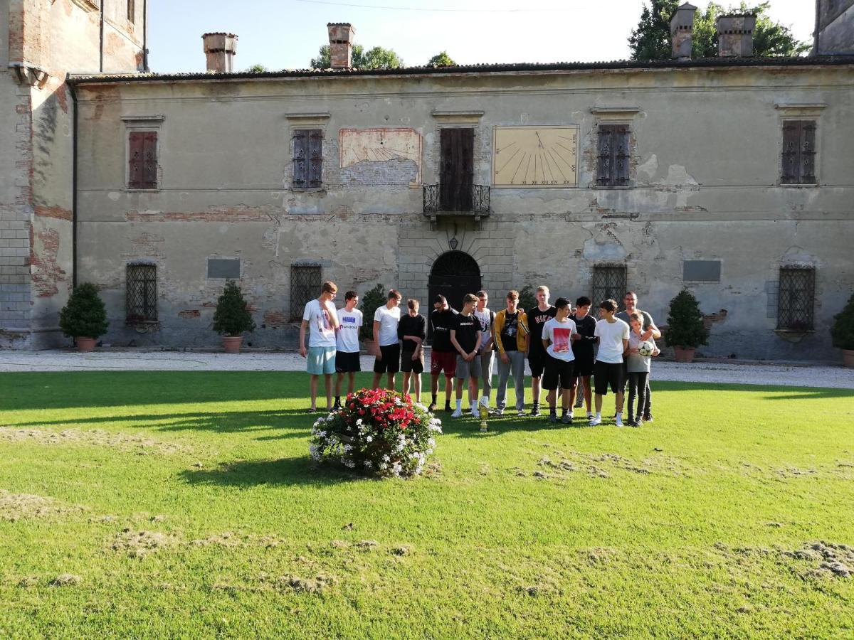 Ostello Castello Mina Della Scala Casteldidone Екстериор снимка